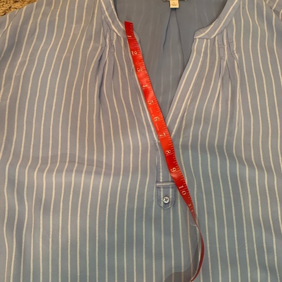 Joie Azabeth Size small Long Sleeve Silky Weave top/blouse classic preppy - Picture 11 of 11